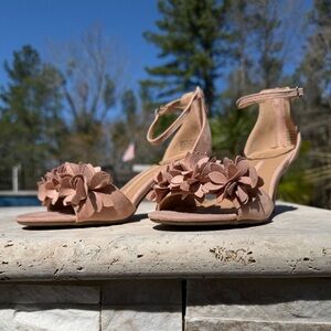 Elegant Floral Women's Sandals in Pink
